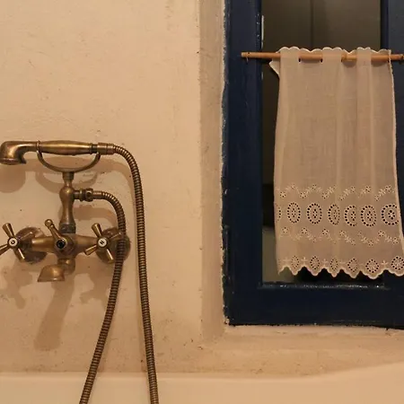 Original Stone Cottage, 4km, Wifi, Max 6p Σπίτι διακοπών