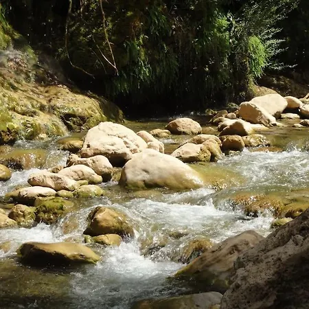 Σπίτι διακοπών Original Stone Cottage, 4km, Wifi, Max 6p *