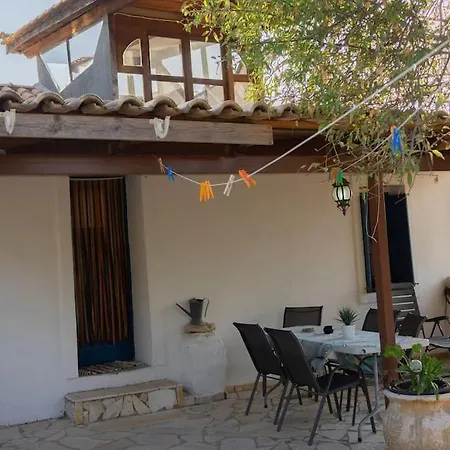 Σπίτι διακοπών Original Stone Cottage, 4km, Wifi, Max 6p Fonissa